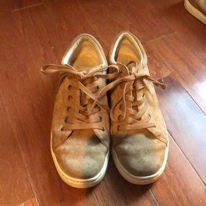 UGG Women's Tomi in Chestnut Sneaker